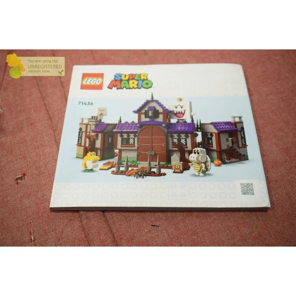 LEGO Super Mario King Boo's Haunted Mansion Set 71436 - Picture 10 of 16